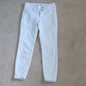 White Capri Jeans